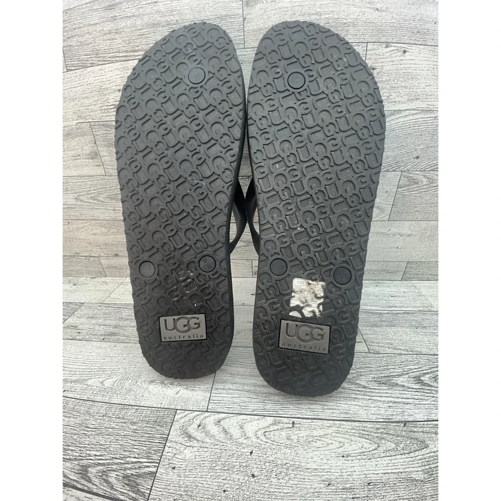 UGG Australia Shoes‎ Mens Size 11 Black Flip Flops Sandals Slip On Beach Summer